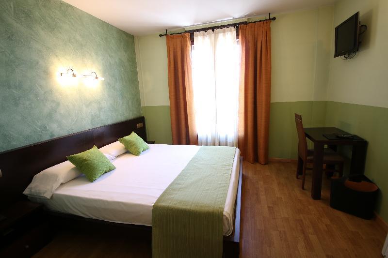 Hotel Alda 托尔德西拉斯 外观 照片