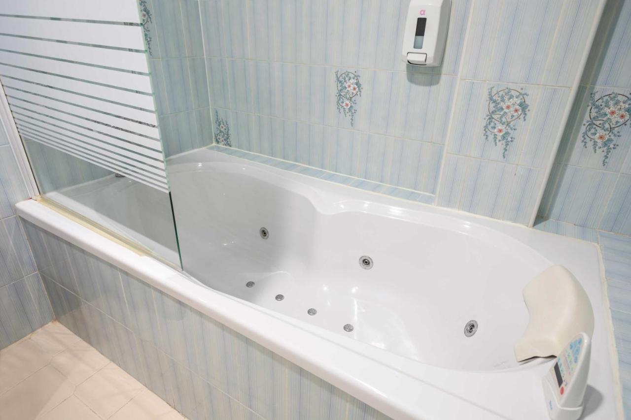 Hotel Alda 托尔德西拉斯 外观 照片