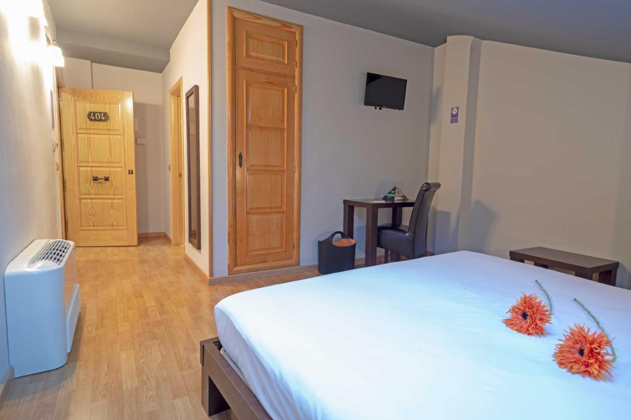 Hotel Alda 托尔德西拉斯 外观 照片