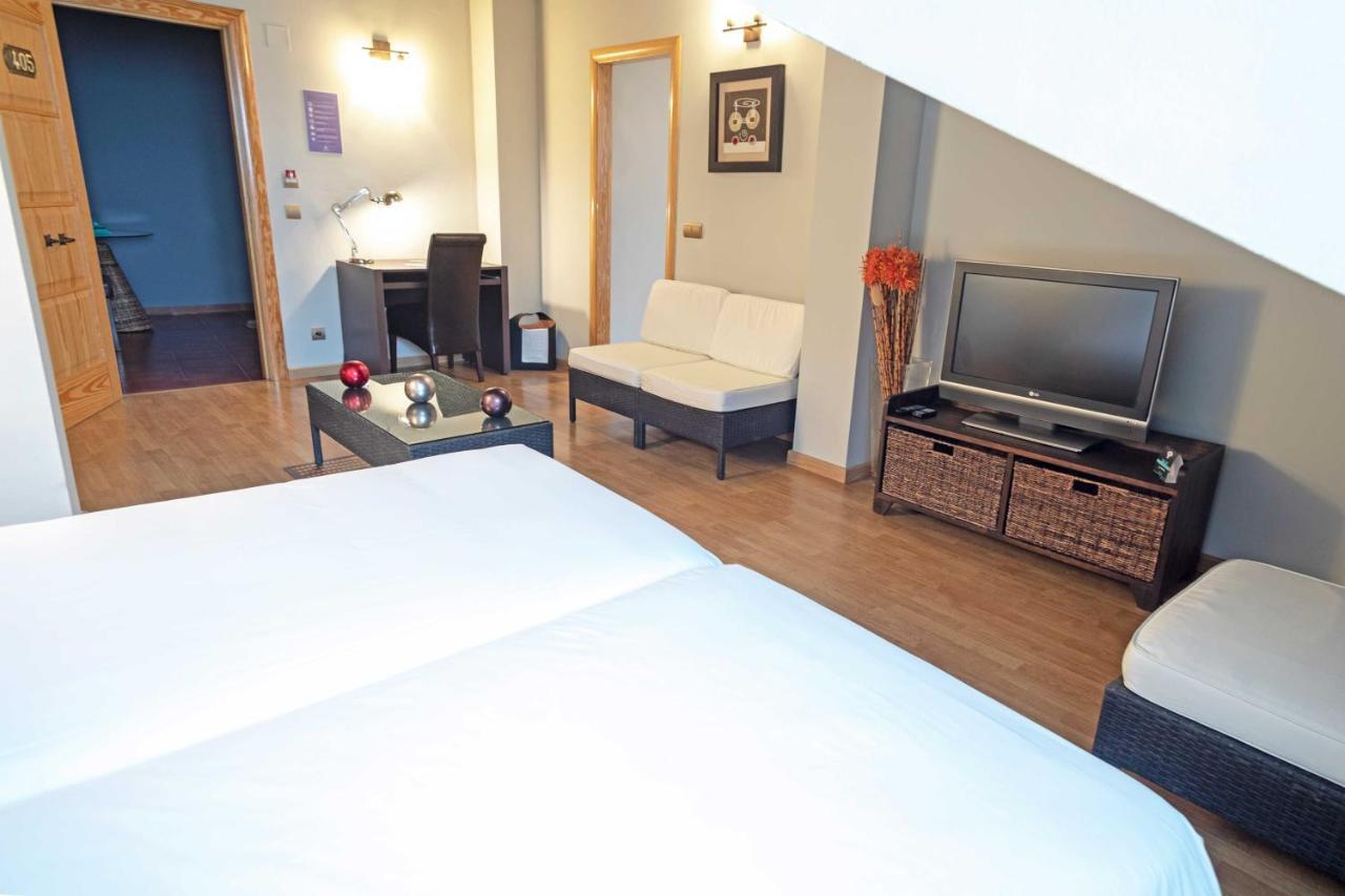 Hotel Alda 托尔德西拉斯 外观 照片