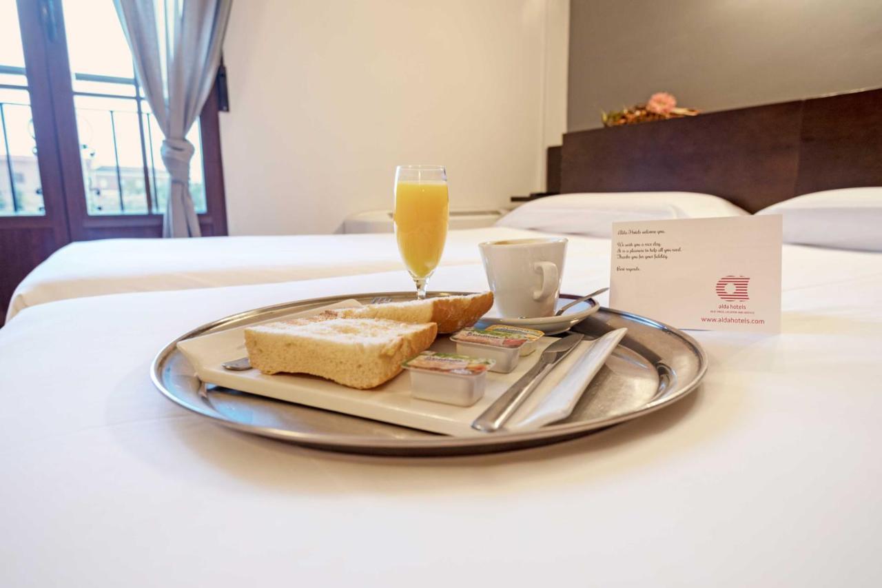 Hotel Alda 托尔德西拉斯 外观 照片